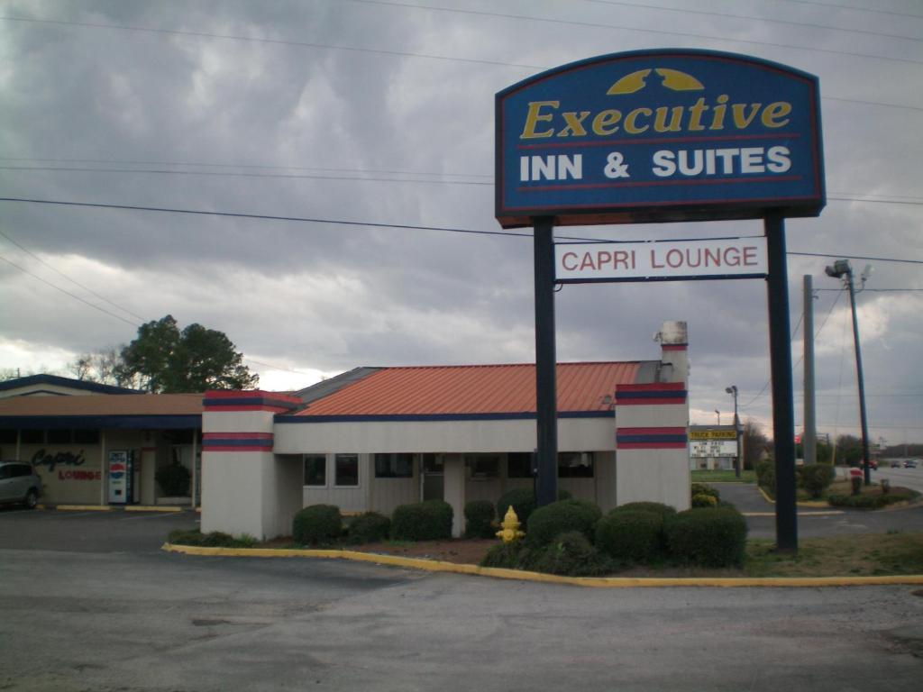 Executive Inn & Suites - Огъста Екстериор снимка
